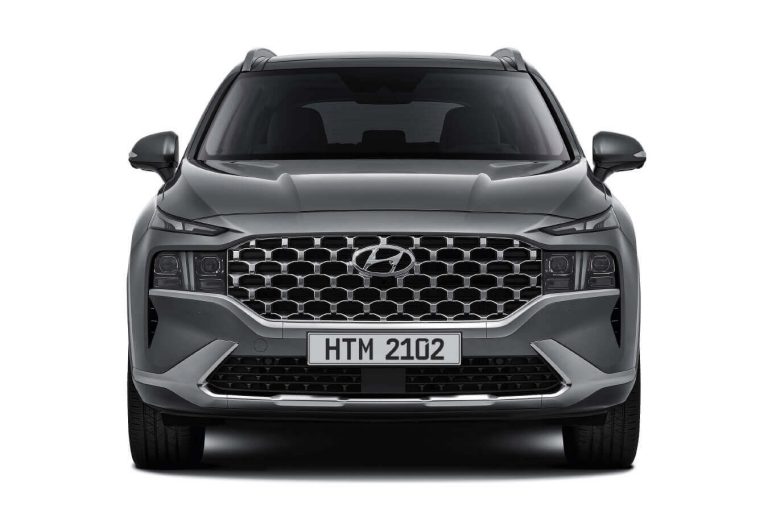 Comprehensive Comparison: Mazda CX-5 vs. Hyundai Santa Fe in the 900 Million VND Range