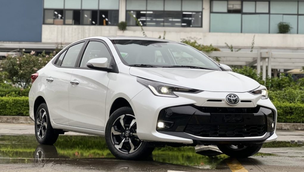 Toyota Vios E CVT 2024