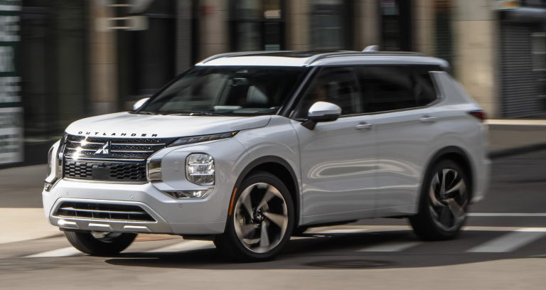 Comprehensive Comparison of Mitsubishi Outlander, Ford Territory, and Kia Sportage