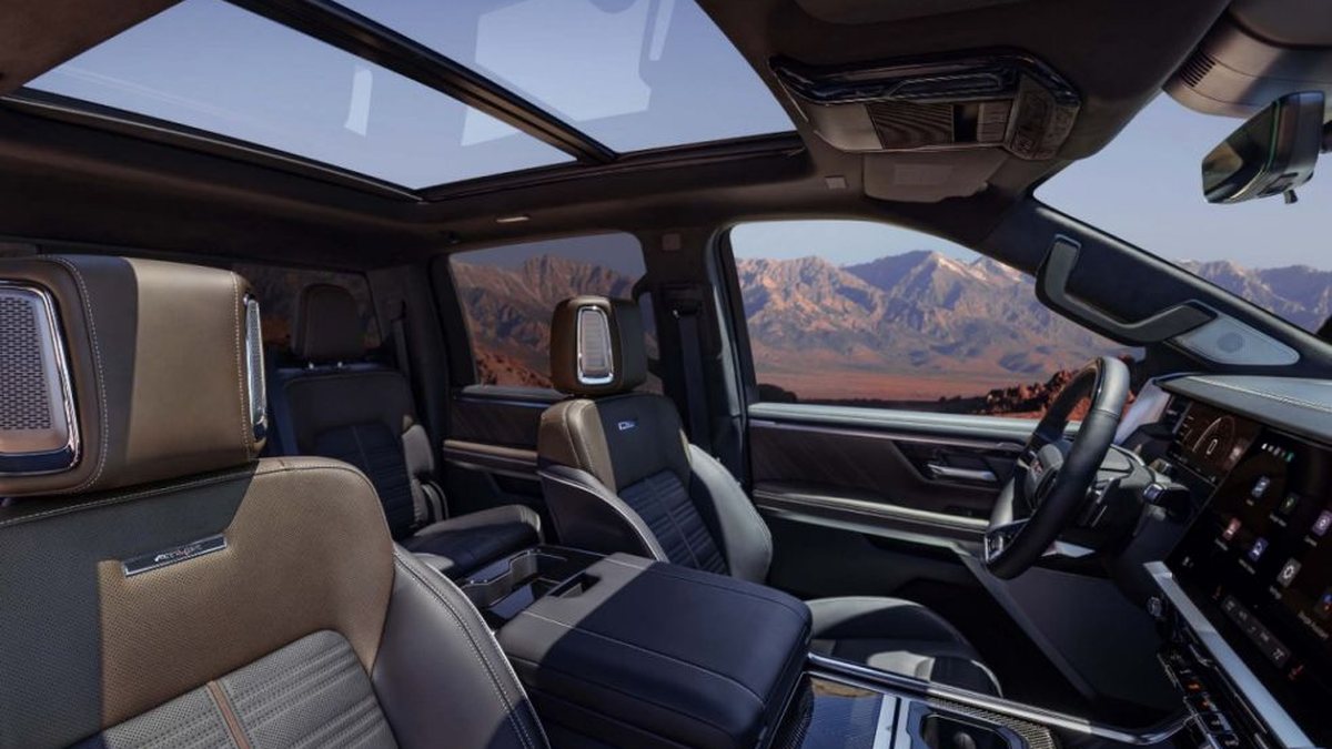 2027 GMC Sierra 1500 AT4X off-road trim