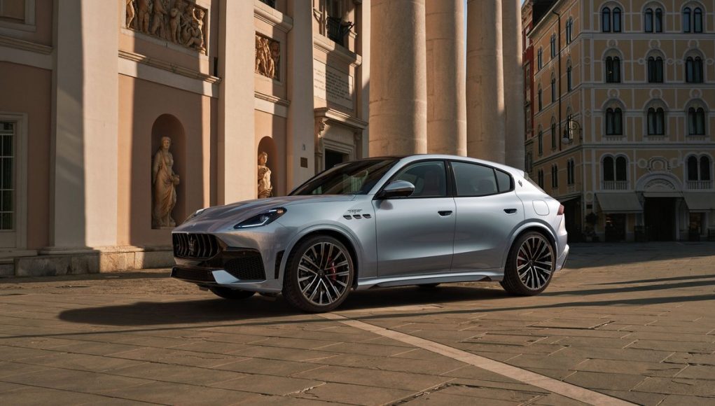 2027 Maserati Grecale Folgore exterior