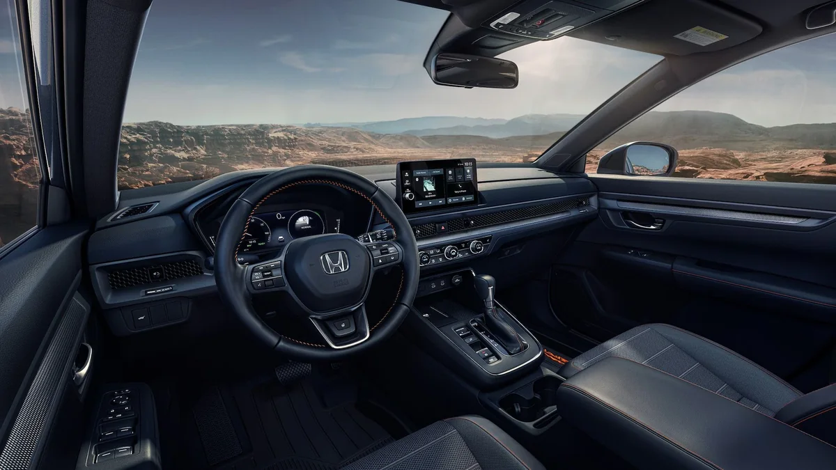 Honda CR-V Hybrid interior cabin