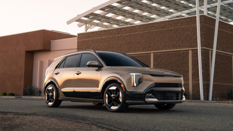 2027 Kia Niro Hybrid: My Small Crossover Value Check