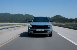2027 Kia Seltos front three-quarter view
