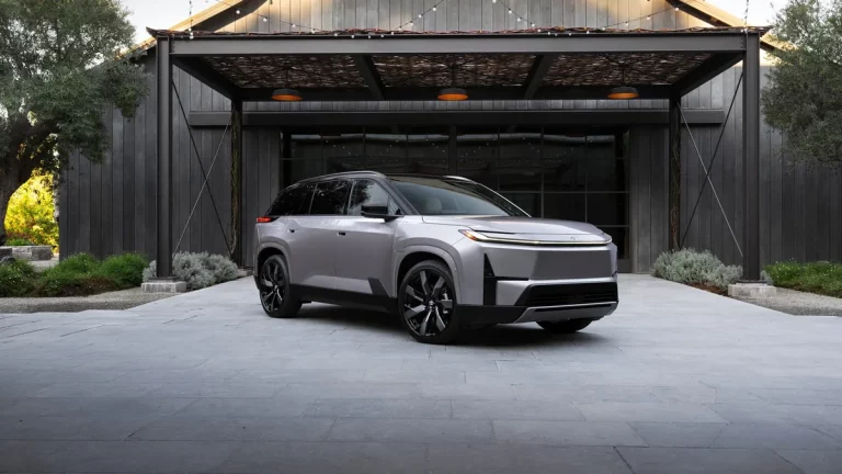 2027 Toyota Highlander EV Delay: My Wait-or-Buy Family Guide