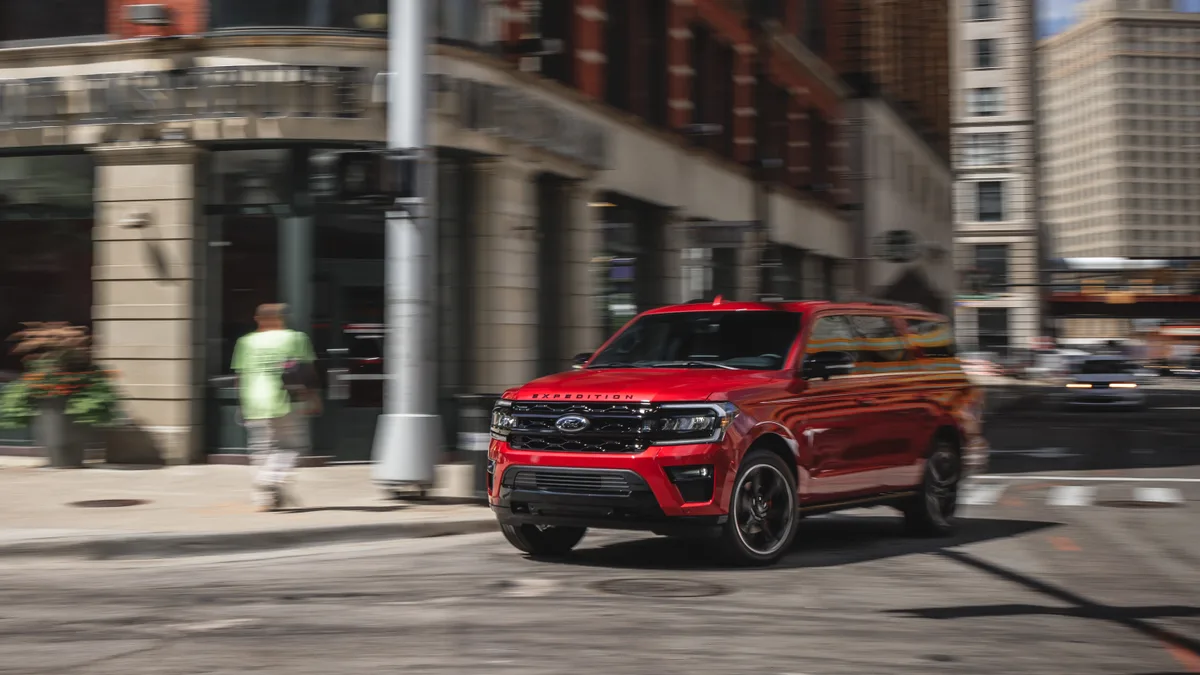 Ford Expedition model related to the Ford and Lincoln rollaway recall