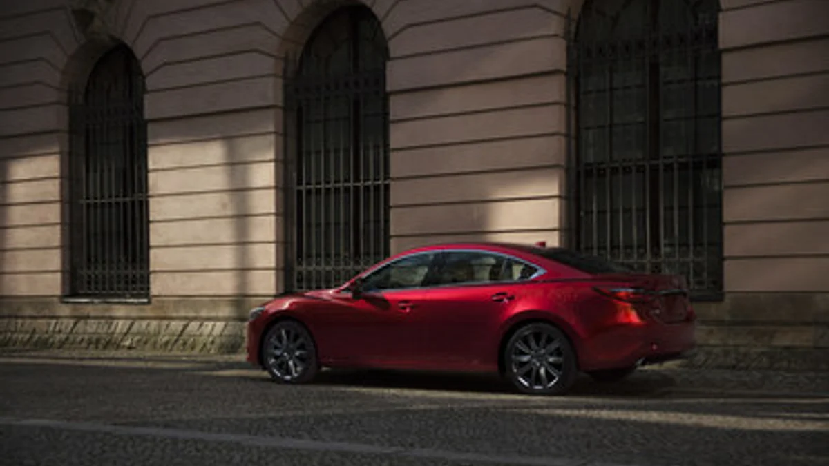 Detailed Comparison: Mazda 3 Luxury 2024 vs. Mazda 6 Luxury 2024