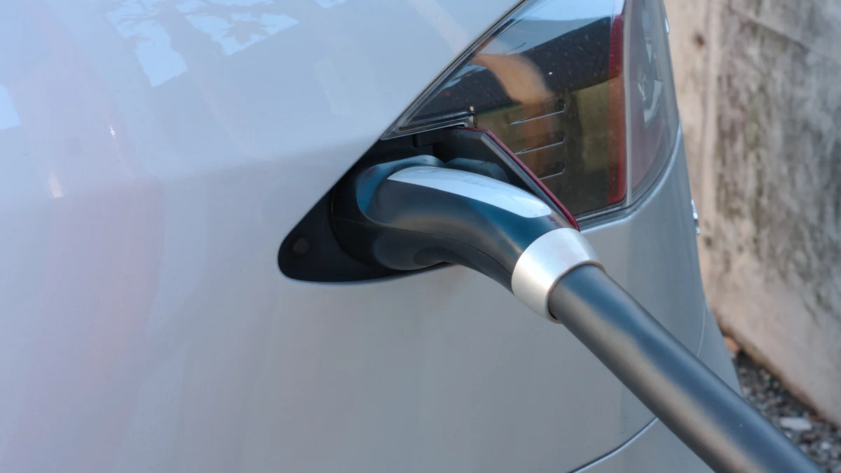 The Benefits of Electric Cars and Their Future